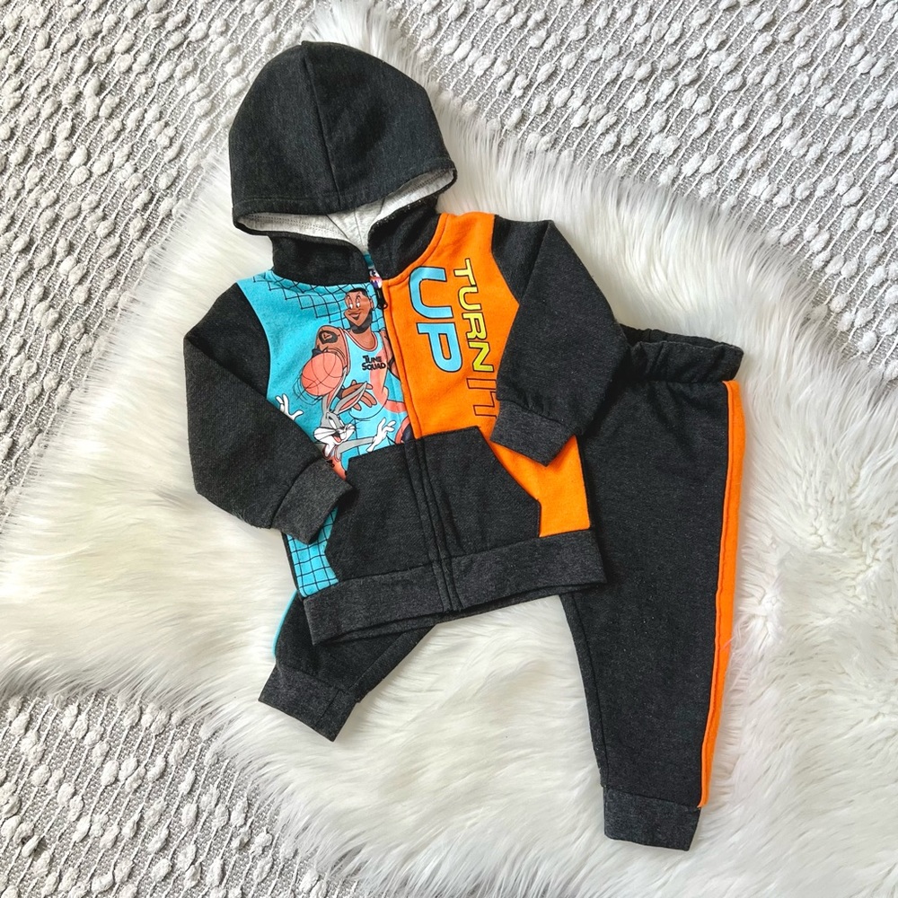 (❤️3/$30) Space jam baby sweat suit outfit